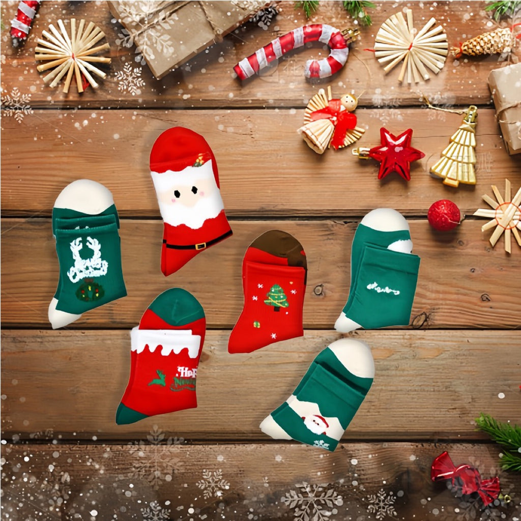 Christmas Socks Gift Set (6 Pairs) — Soft Plush Xmas Socks with 6 Greeting Cards & Festive Gift Box
